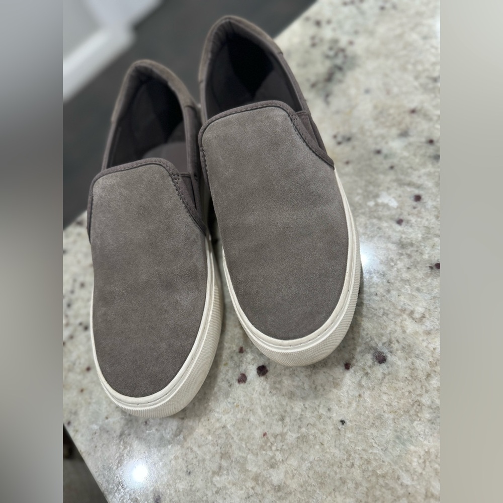 Ugg shoes size 8